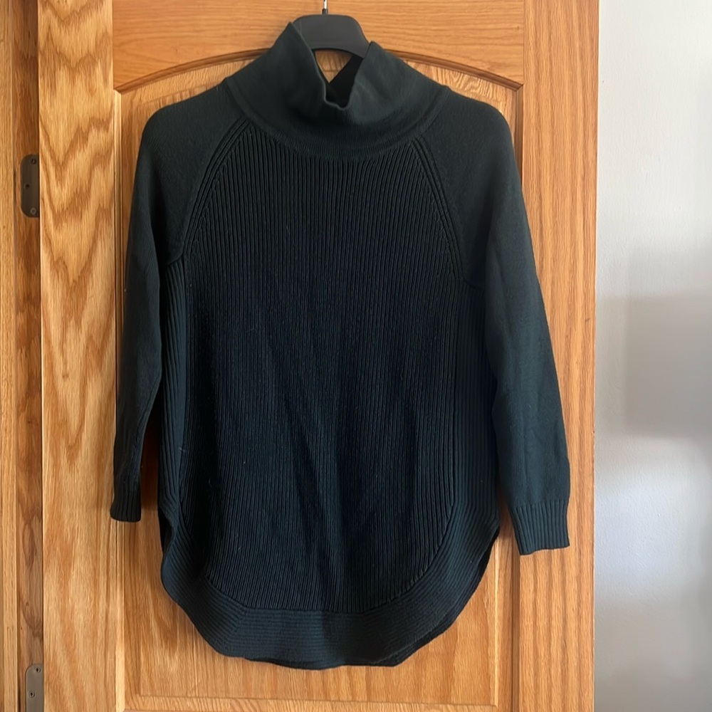 Athleta sweater - EUC